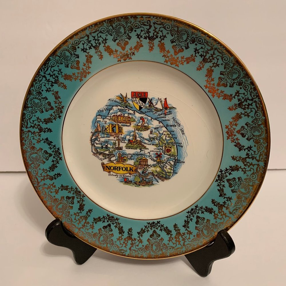 Norfolk England Sovenier Plate Green/Gold Trim